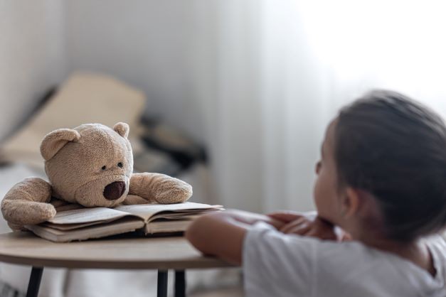 Common signs that indicate child abuse article image